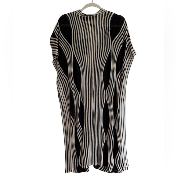 NWT Kerisma Striped Cape Convertible Vest Shawl Black Beige Wrap Top One Size - Picture 5 of 10